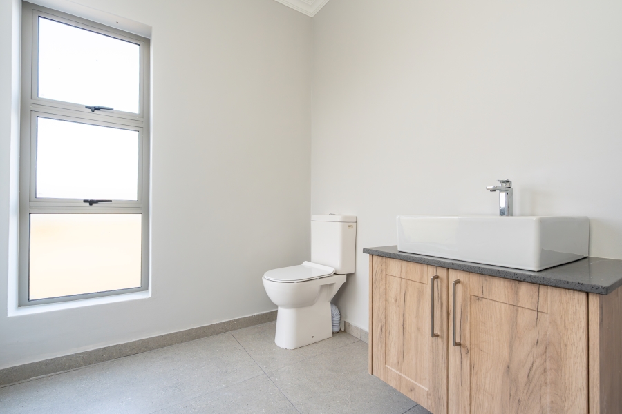 To Let 3 Bedroom Property for Rent in Langebaan Country Estate Western Cape